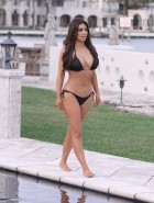 Kim Kardashian bikini booty