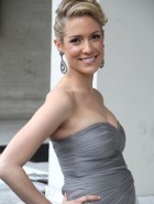kristin cavallar breasts