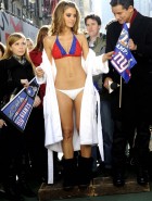 Maria Menounos bikini extra Maria Menounos bikini extra