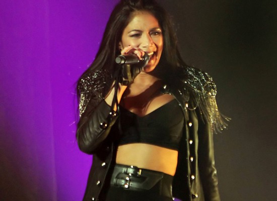 Nicole Scherzinger booty perform