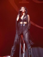 Nicole Scherzinger concert pics