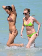 Irina Shayk thong bikini