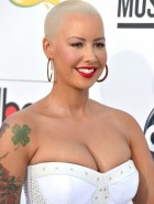 Amber Rose cleavage