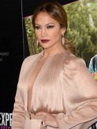 Jennifer Lopez sideboob