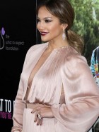 Jennifer Lopez sideboob