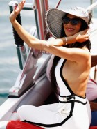 Nicole Scherzinger sideboob