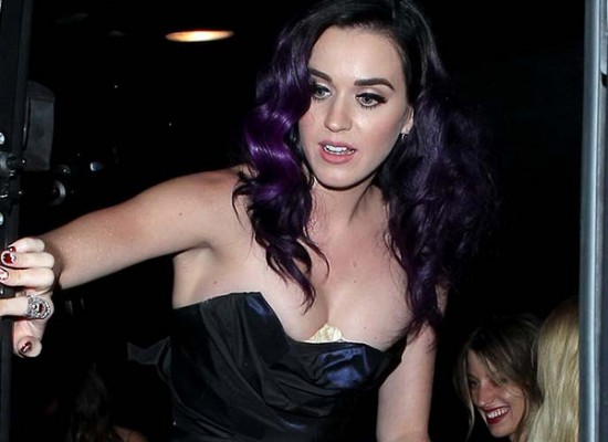 Katy Perry cleavy
