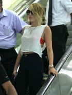Miley Cyrus engaged