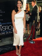Olivia Munn classy hot