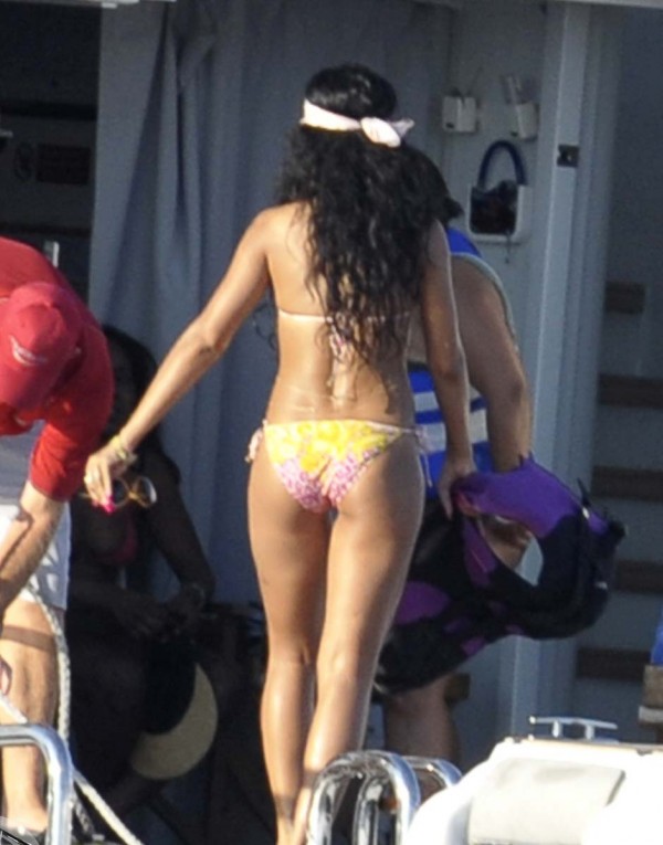 Rihanna bikini
