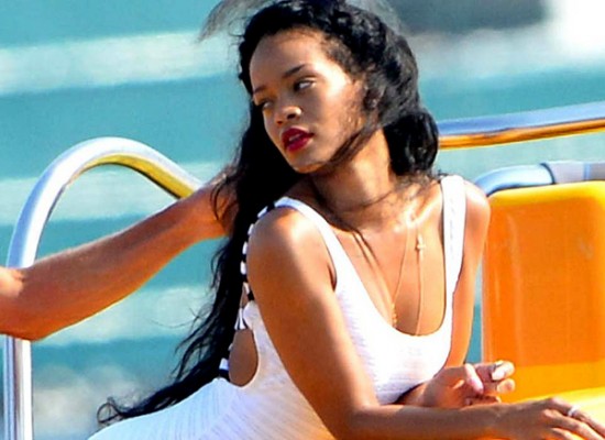 Rihanna parasailing