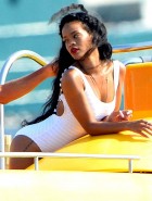 Rihanna parasailing