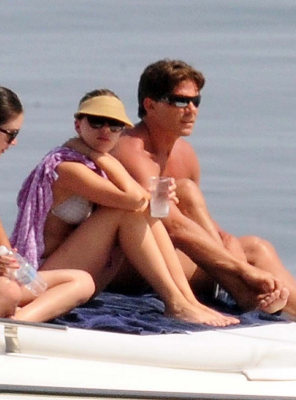 Scarlett Johansson bikini