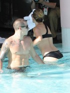 Jennifer Lopez bikini booty