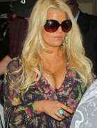 Jessica Simpson cleavage