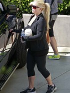 Jessica Simpson cleavy
