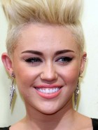Miley Cyrus cleavy