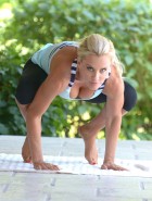 Jenny McCarthy yoga