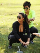 Kim Kardashian boobage