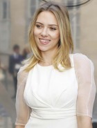 Scarlett Johansson paris