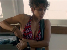 Halle Berry sexy