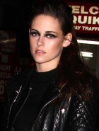 Kristen Stewart smokey eyes