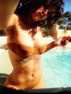 Rihanna bikini tweets