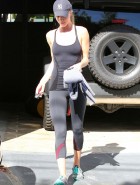 Rosie Huntington-Whiteley workout