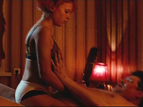 Amanda Pilke sex