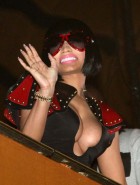 Nicki Minaj boobs