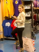 Hilary Duff hot