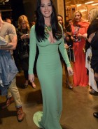 Katy Perry cleavage