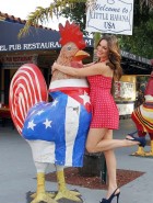 Kelly Brook new look