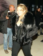 Shakira boobs
