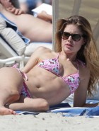 Doutzen Kroes bikini booty