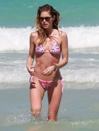 Doutzen Kroes bikini booty