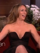 Jennifer Love Hewitt cleavage ellen