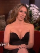 Jennifer Love Hewitt cleavage ellen