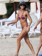 Jessica Alba ass pose