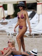 Jessica Alba ass pose