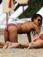 Jessica Alba ass pose