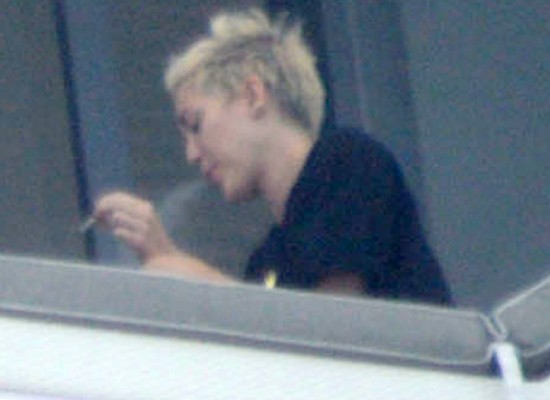 Miley Cyrus joint