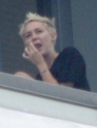 Miley Cyrus joint