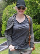 Anna Faris busty