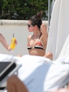 Selena Gomez bikini pool