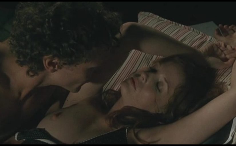 Kelly Reilly Nude Boobs In Puffball Movie