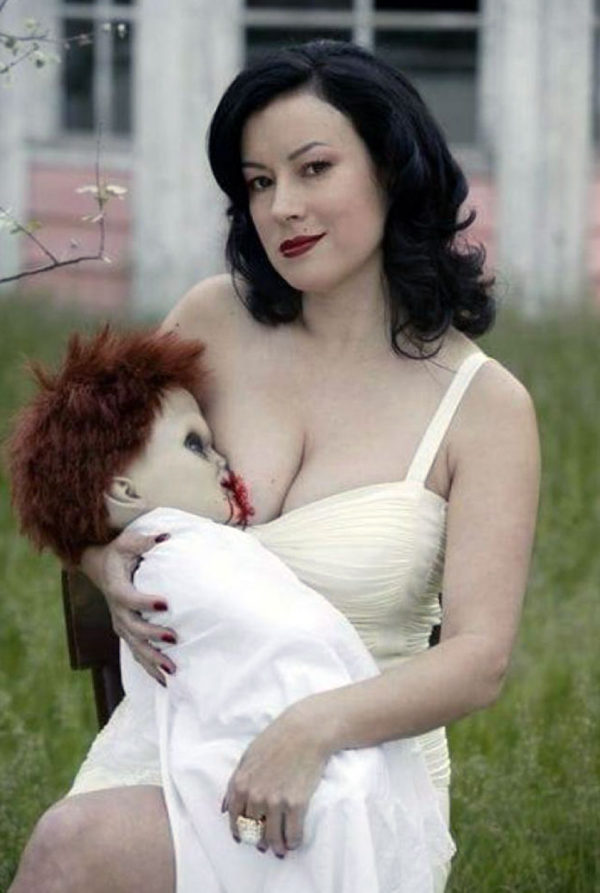 Nude Jennifer Tilly Photos