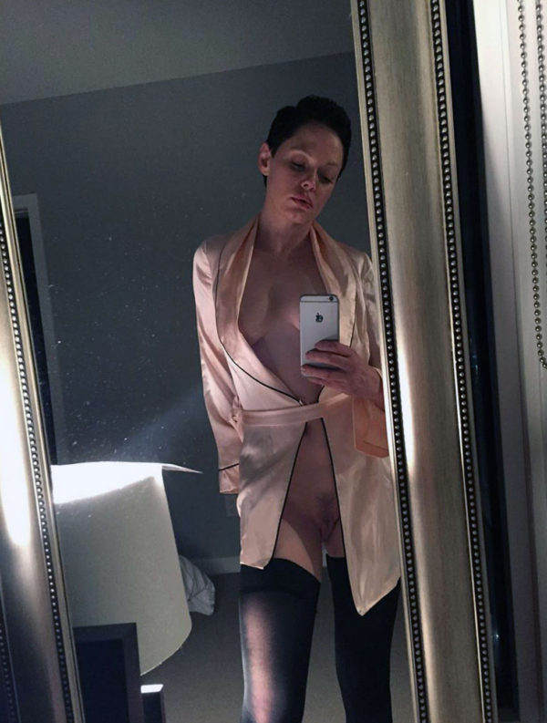 Rose Mcgowan Nude Photo