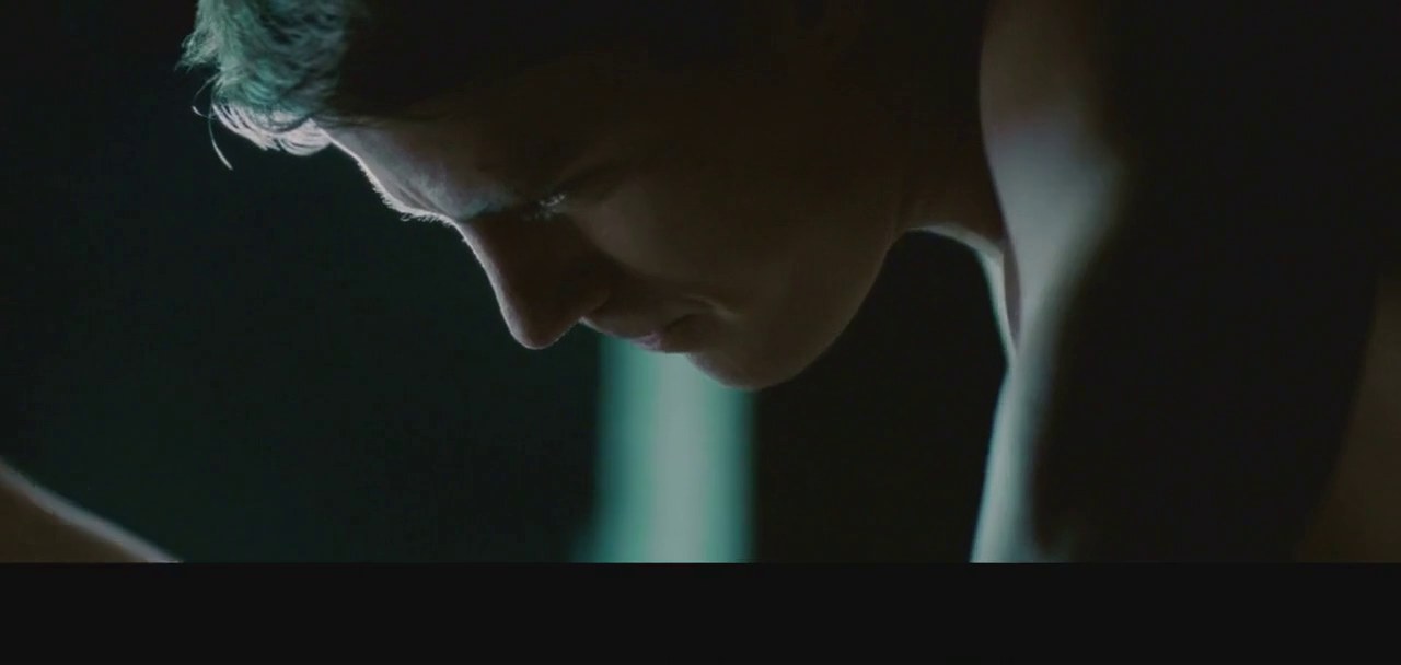 Amanda Seyfried and Channing Tatum kissing, Dear John (2010)