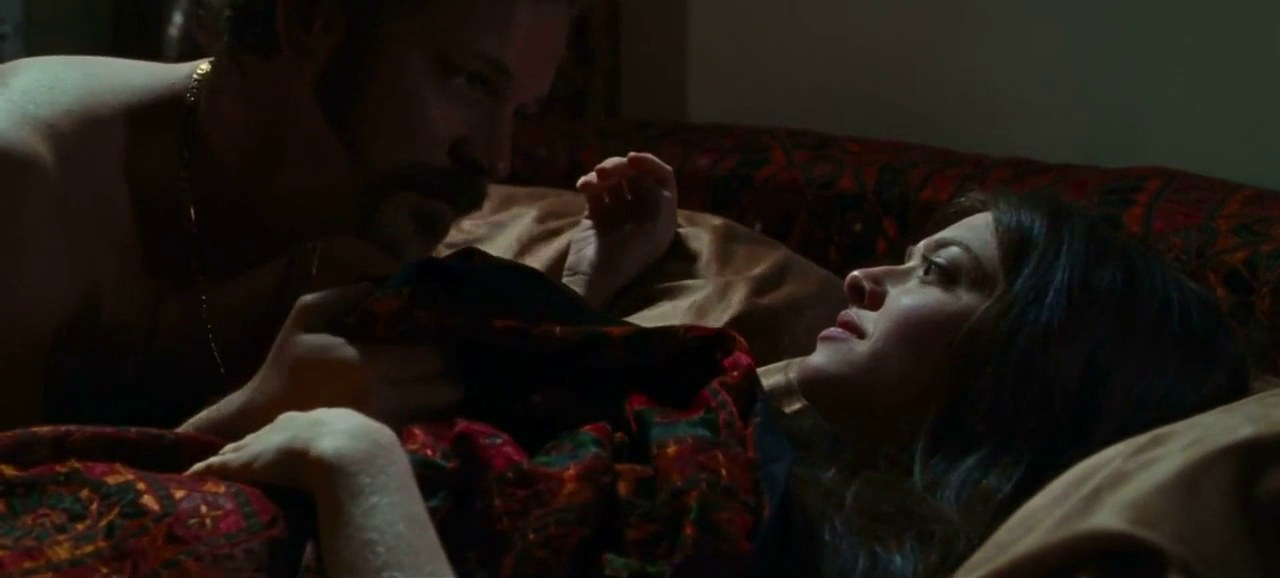 Amanda Seyfried as Linda in bed with Peter Sarsgaard, Lovelace (2013)